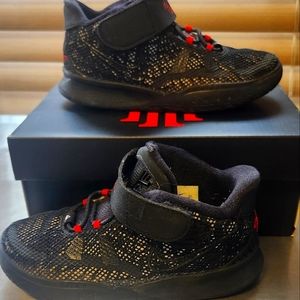 Kylie Irving's nike shoes size 10c